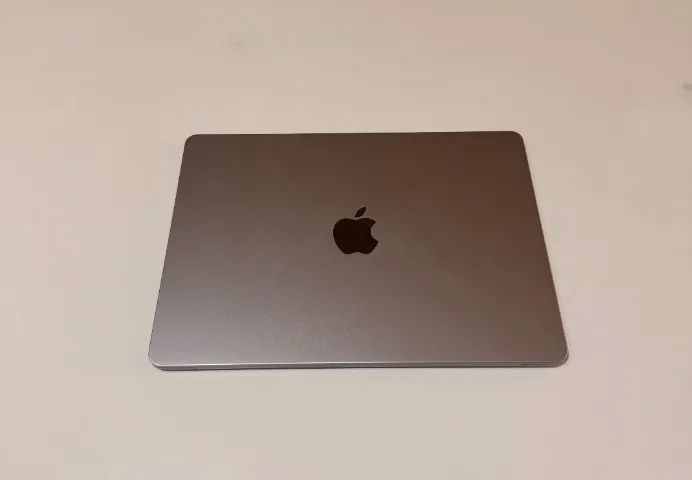 MacBook Air 13.6インチ M2 スペースグレー 256GB MacBook Air 13