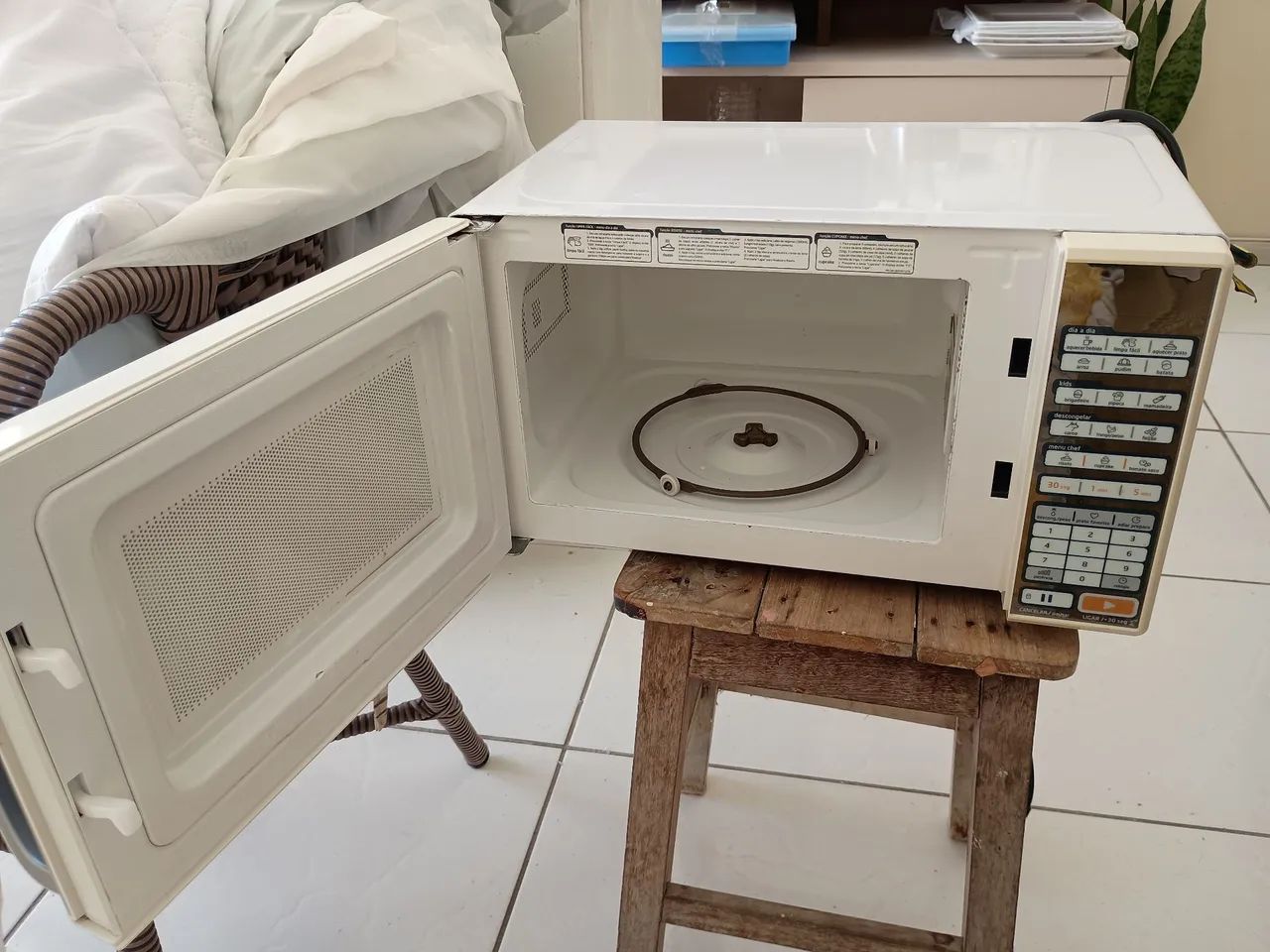 Microondas 20L branco - Foto 2