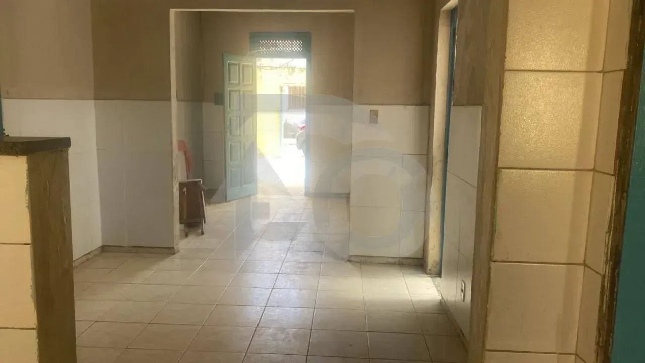 Casa no Bairro Olaria com 2 Quartos, sendo 1 Suíte.