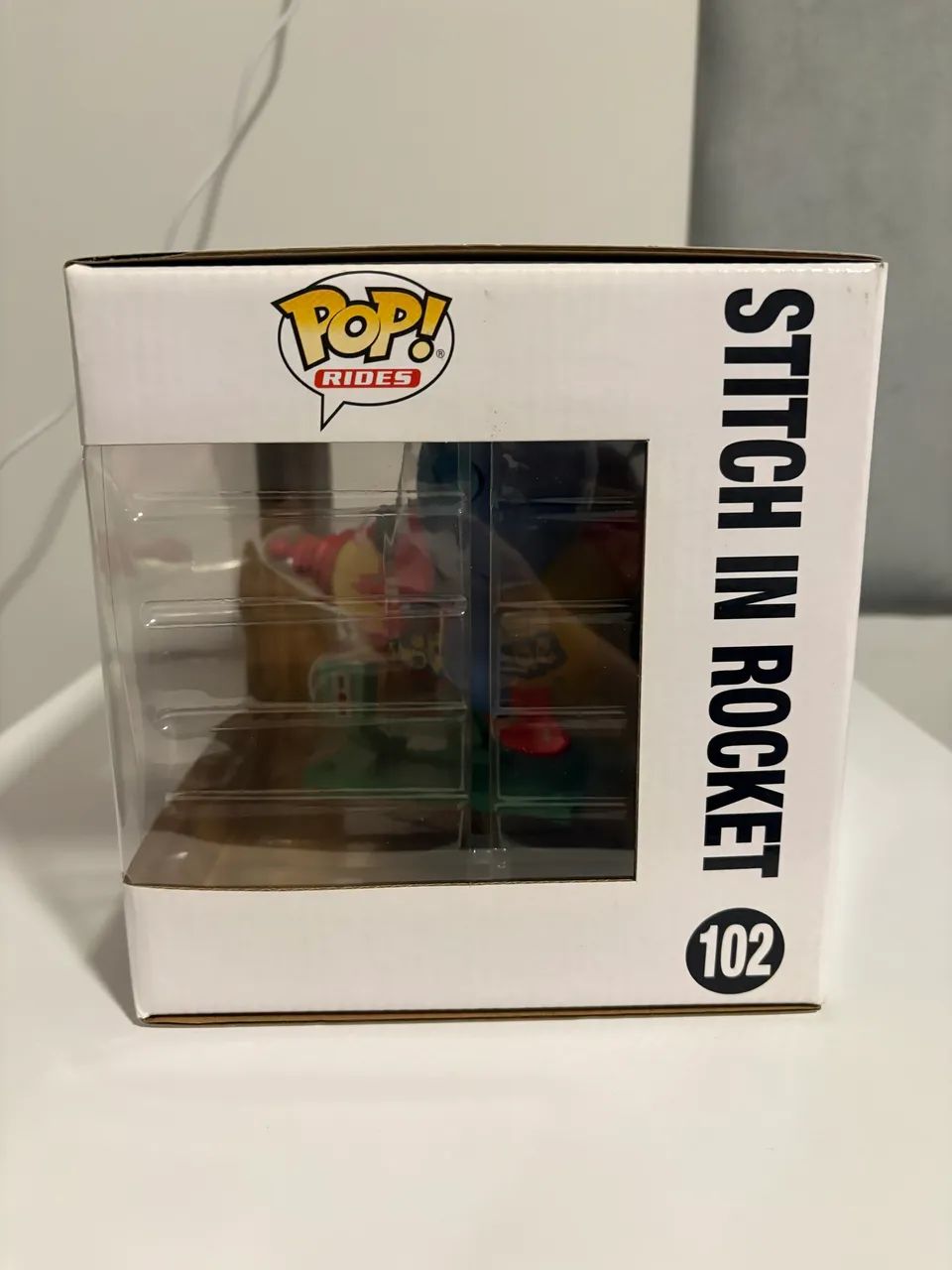 Funko Pop! Rides Disney Lilo & Stitch In Rocket 102  - Foto 3
