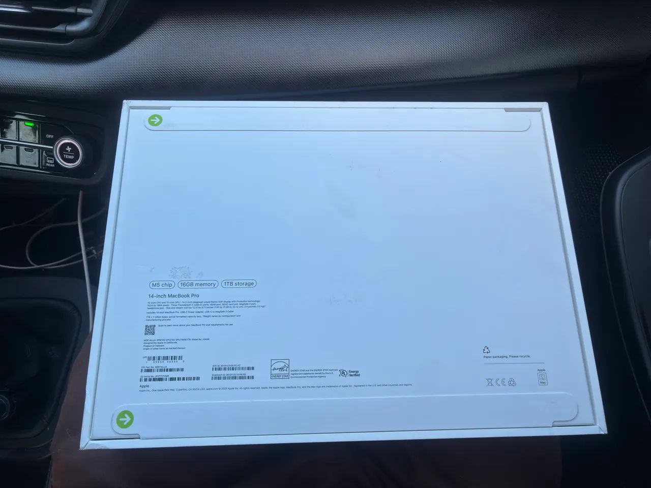 MacBook Pro 1TB SSD / 16gb RAM Apple M5 14 Polegadas Lacrado - Foto 2