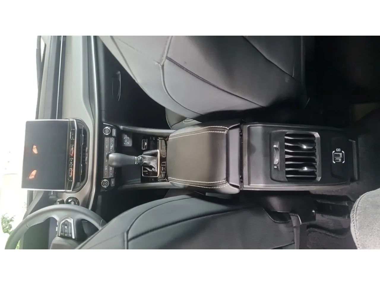 Jeep Compass LONG. T270 1.3 TB 4x2 Flex Aut., foto 16 de 17