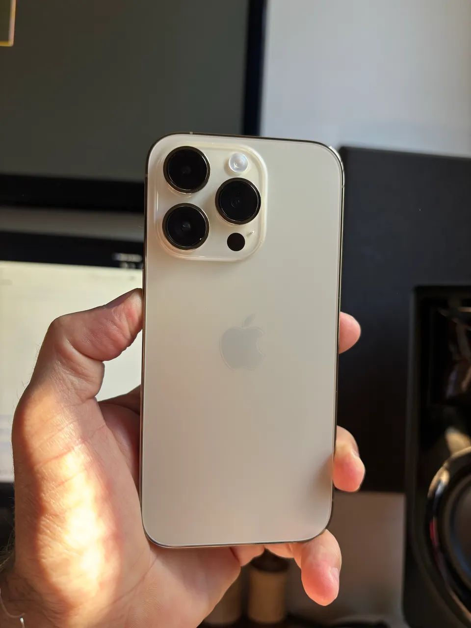 iPhone 14 Pro 85% 128g Dourado
