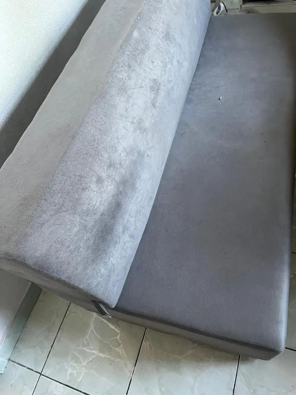 Sofá cama cinza - Foto 2