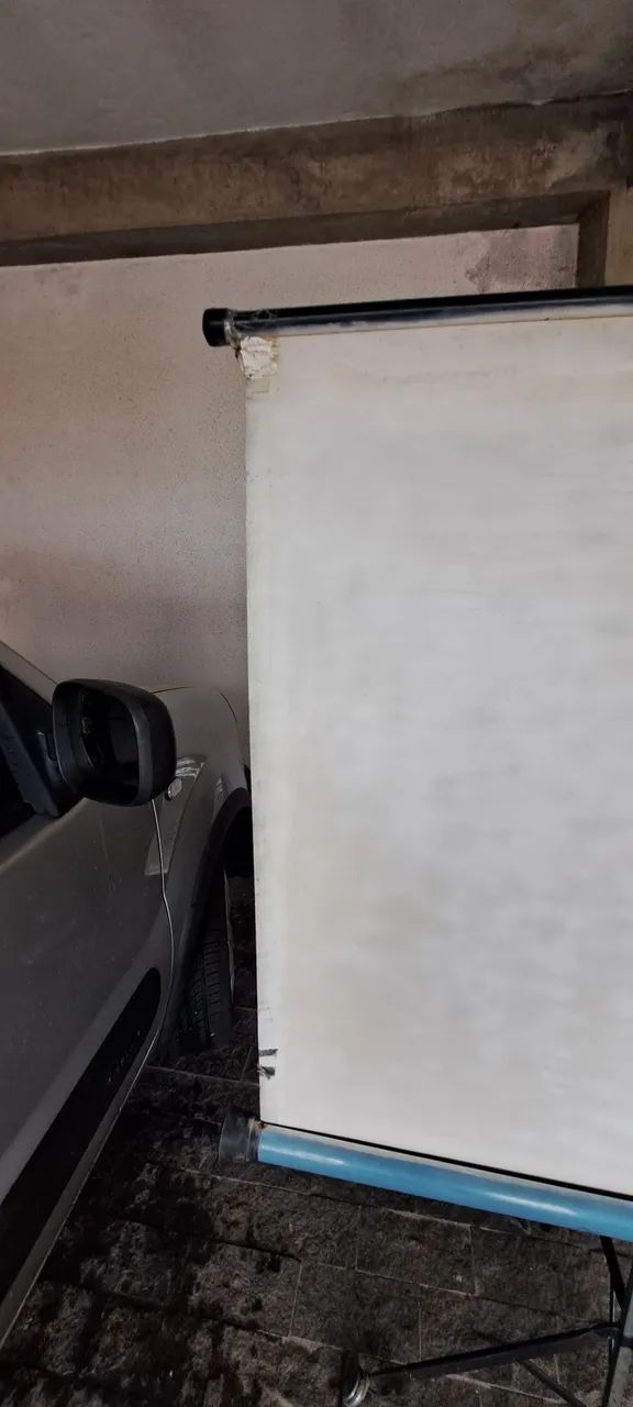 Tela para projetor com tripé antiga - Foto 5