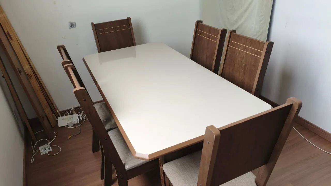 MESA com 06 CADEIRAS  - Foto 3