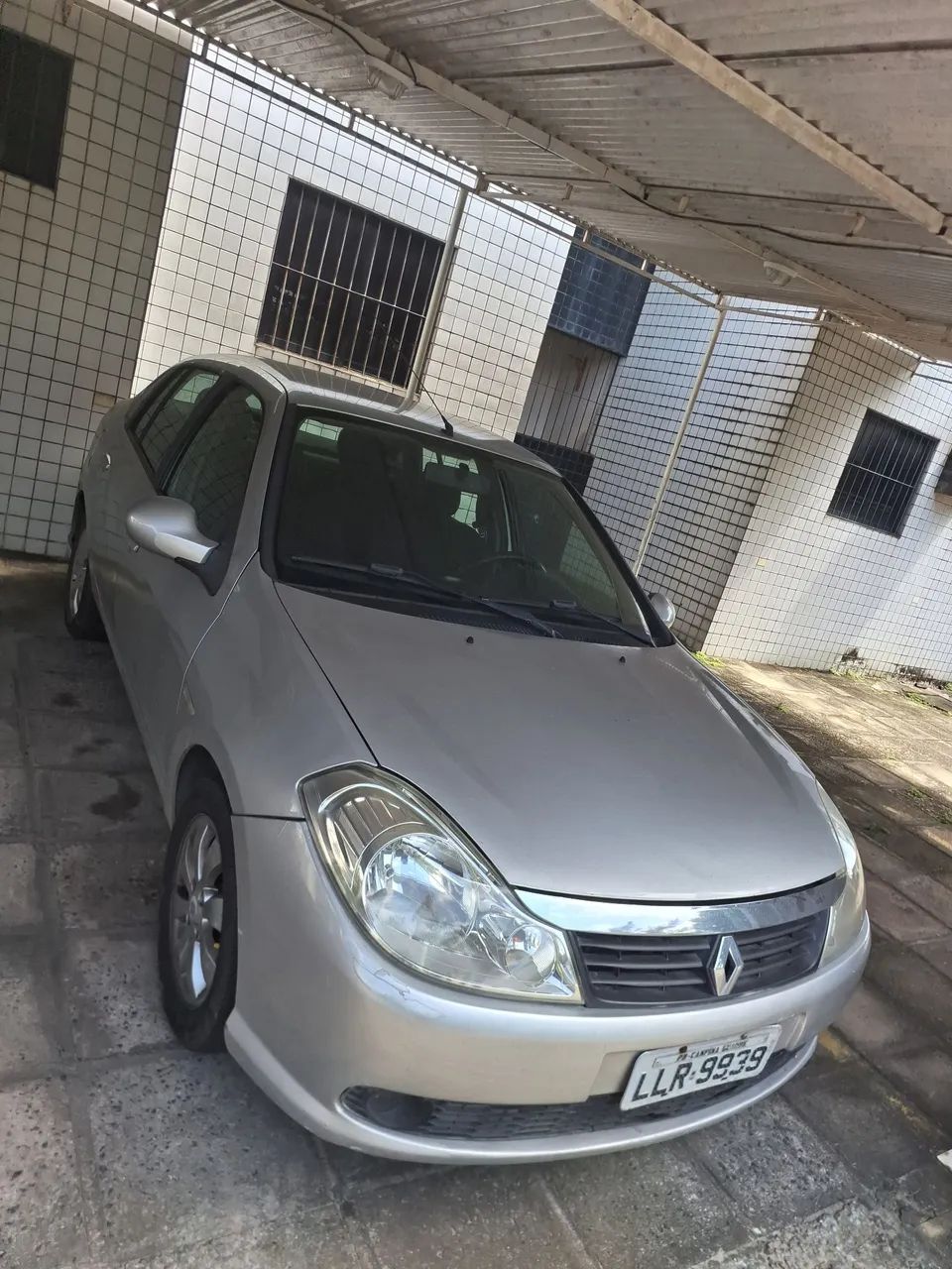 Renault Symbol Expression Hi-flex 1.6 16V 4P 2012 - Foto 2