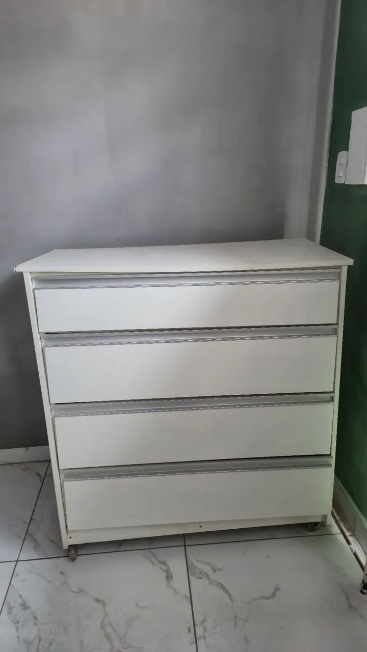 Cômoda de MDF