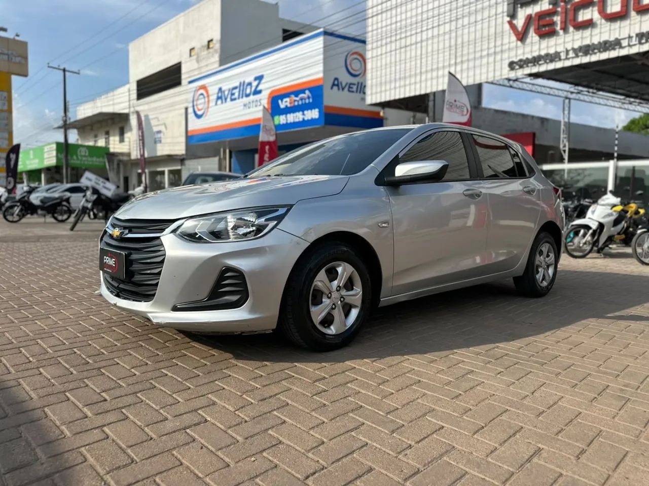 Chevrolet Onix Hatch LT 1.0 8V Flex Mec. 4P 2021 - Foto 2