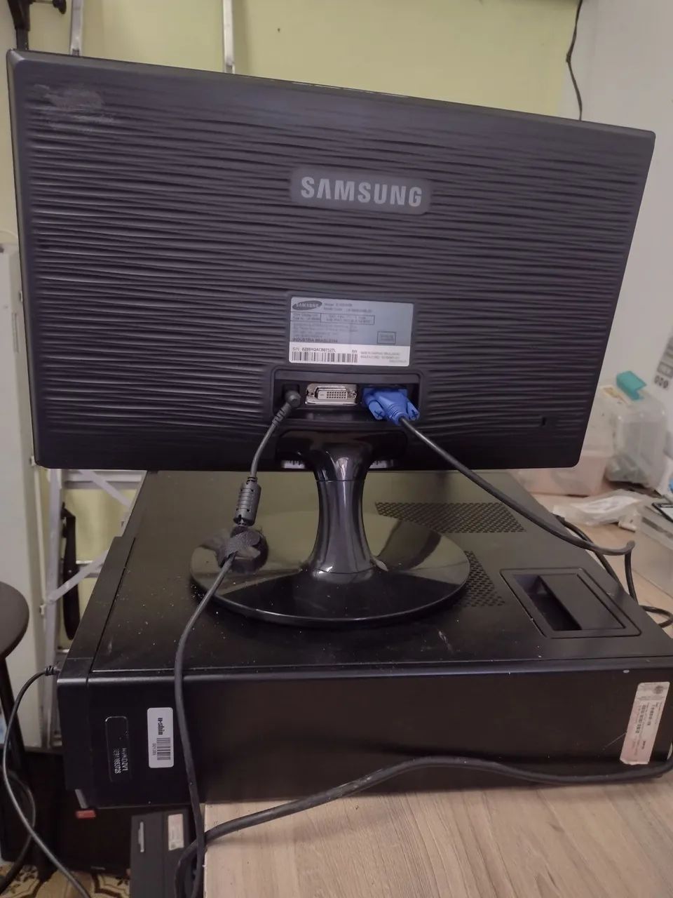 MONITOR SAMSUNG SYNCMASTER  - Foto 3