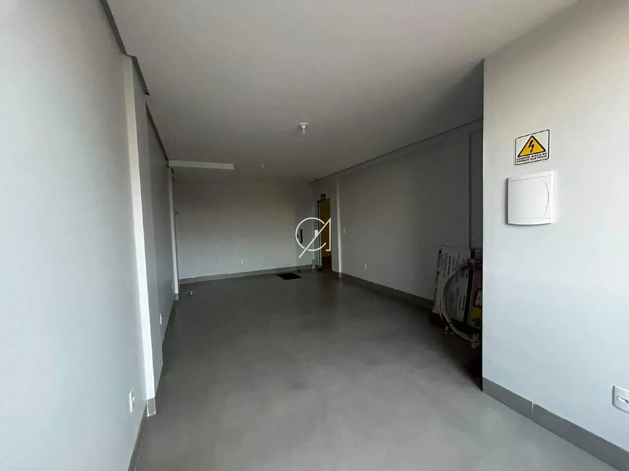 ALUGA-SE SALA COMERCIAL NA 205 SUL - Foto 2