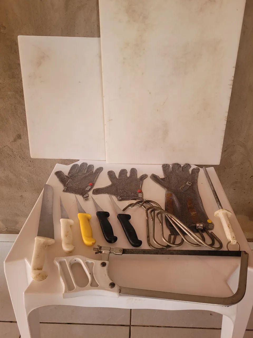 Vendo materiais para açougue ou desossa em geral
