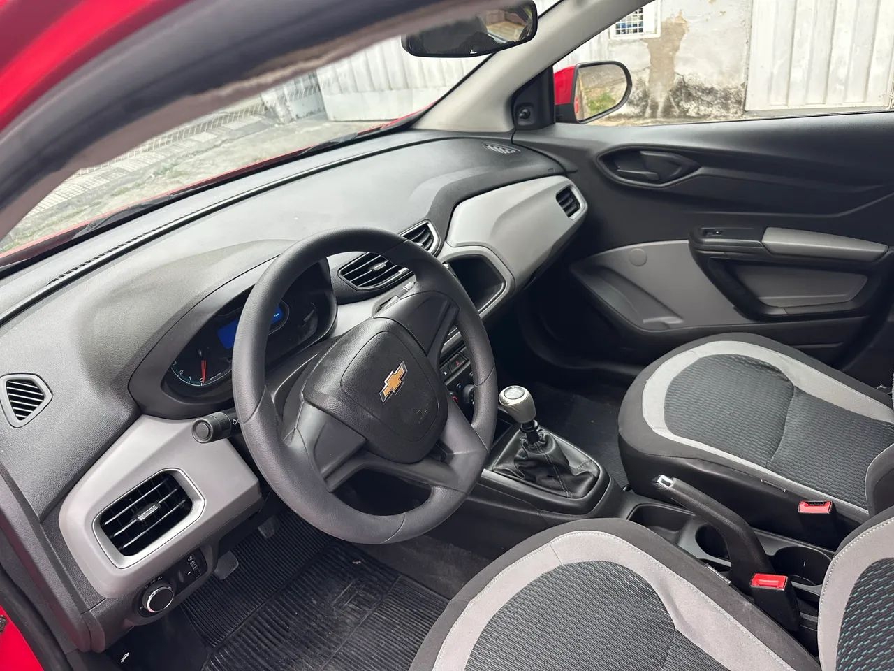 Chevrolet Onix ONIX HATCH LS 1.0 8V FlexPower 5p Mec. 2015