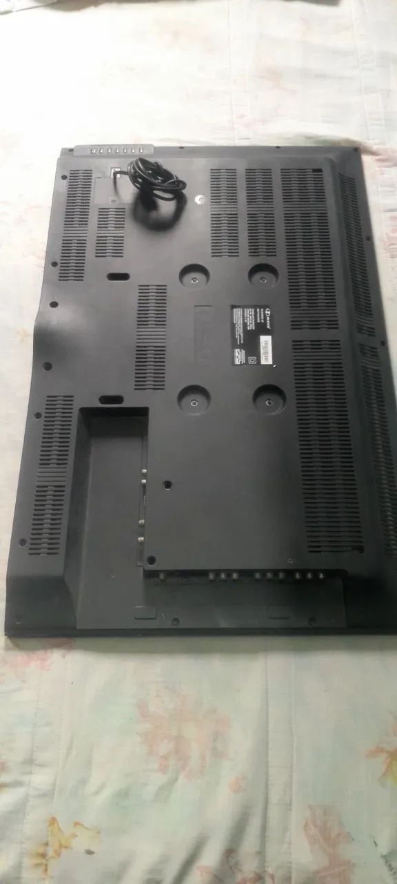 Vendo TV B buster de 32 polegadas no precinho pra vender logo  - Foto 5