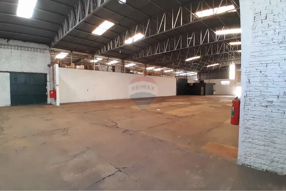 Galpão Comercial 860m², Climatizado