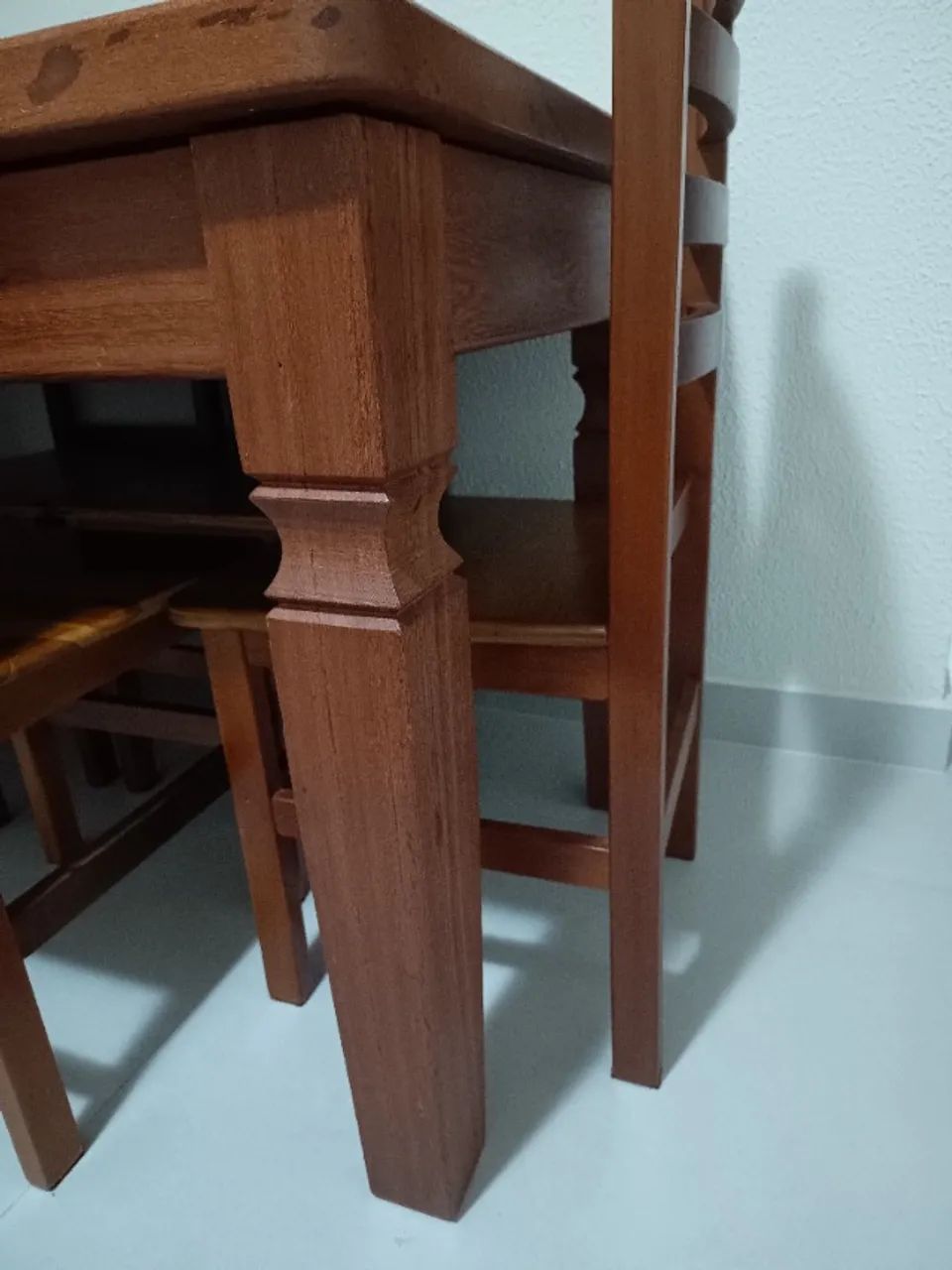 Mesa de jantar madeira maciça 6 lugares - Foto 3