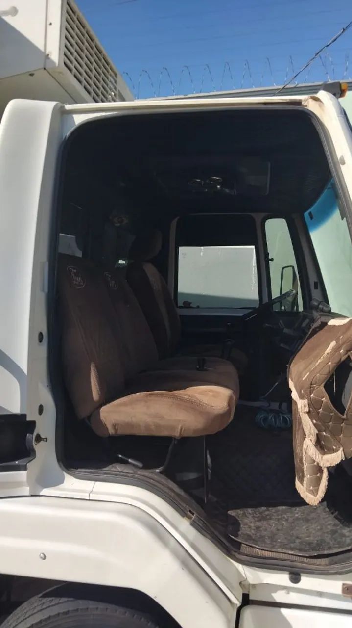 Ford cargo 815 - Foto 3