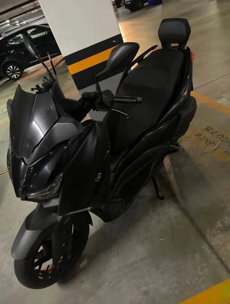 YAMAHA XMAX ABS