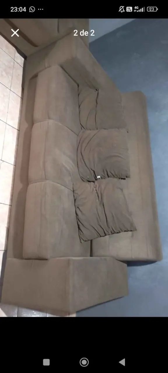 Sofá 2 e 3 lugares em bom estado.65082640123393120