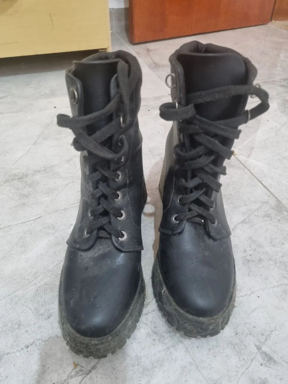Bota nunca usada  - Foto 2
