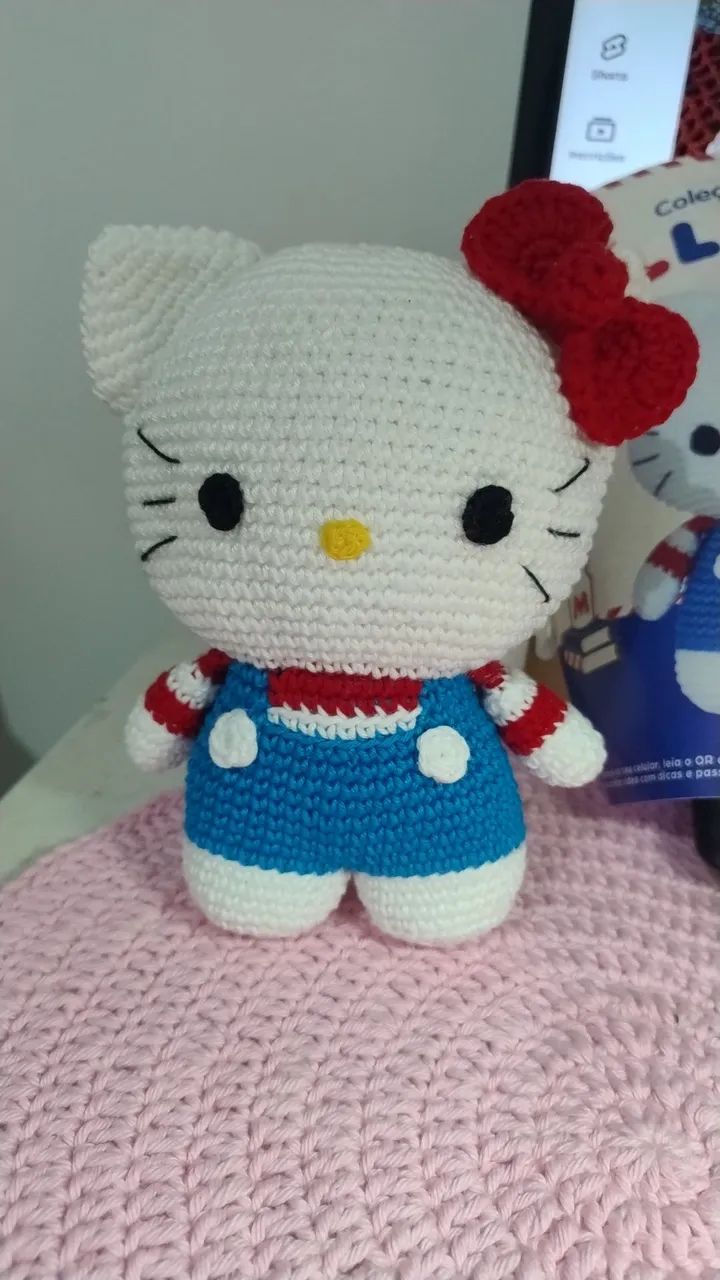 Hello kitty amigurumi 