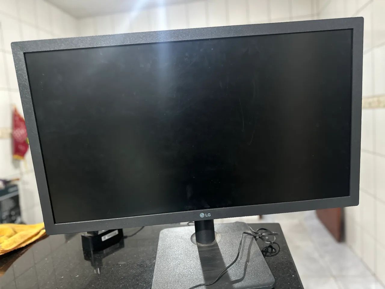 MONITOR LG USADO 1 MÊS - Foto 2