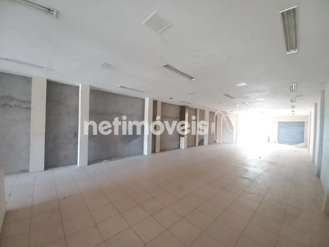 Loja com Área Total de Aproximadamente 470 m²; para Aluguel na Liberdade - Foto 4