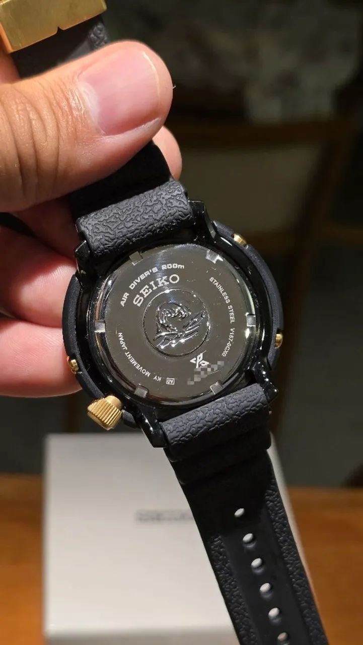 Relógio seiko mini tuna gold solar impecável  - Foto 3