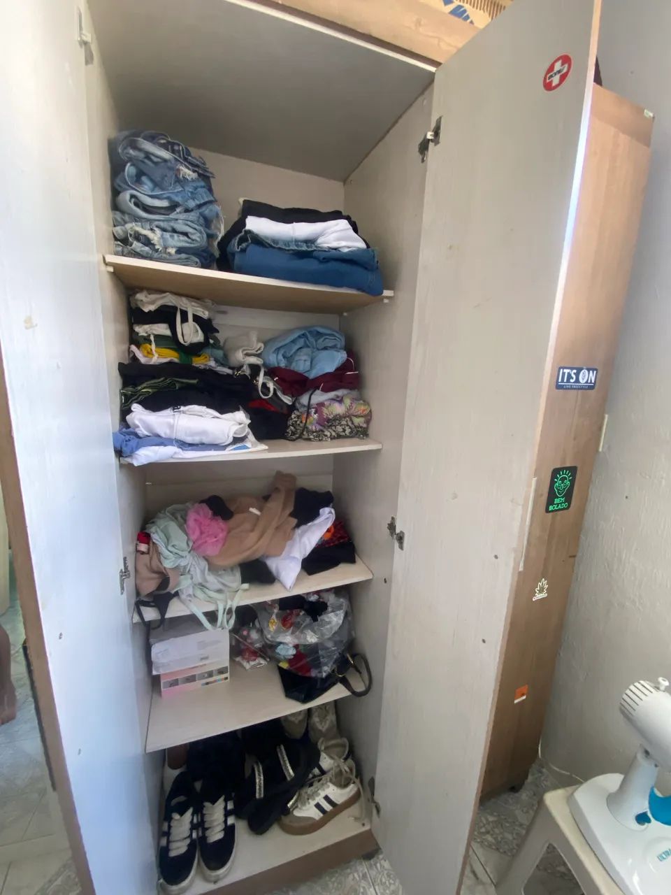 Vende-se cama de casal e guarda roupa usado.  - Foto 2