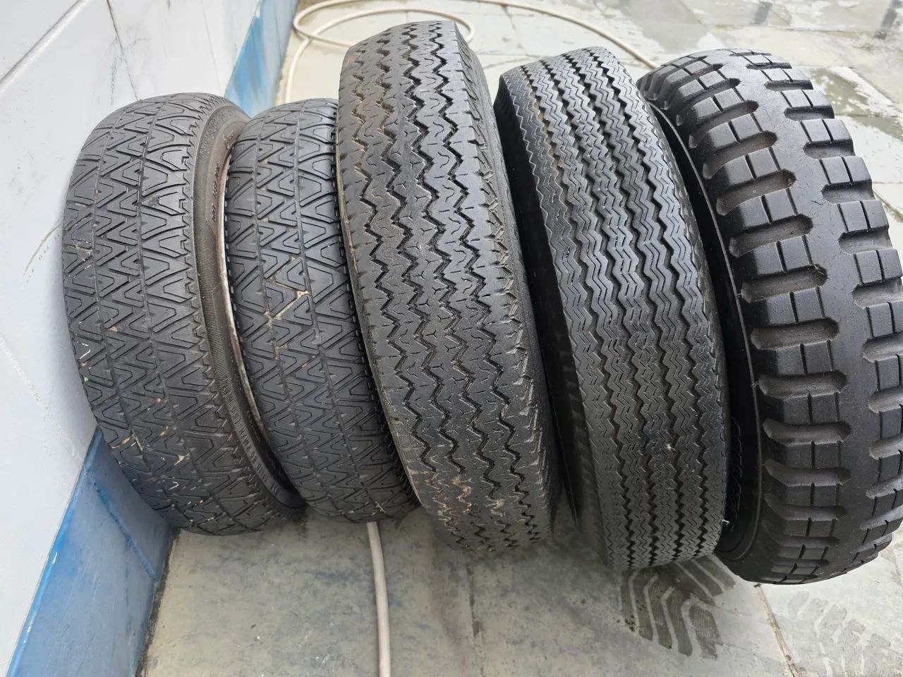 Rodas aro 15 de ferro com pneus bons - Foto 5