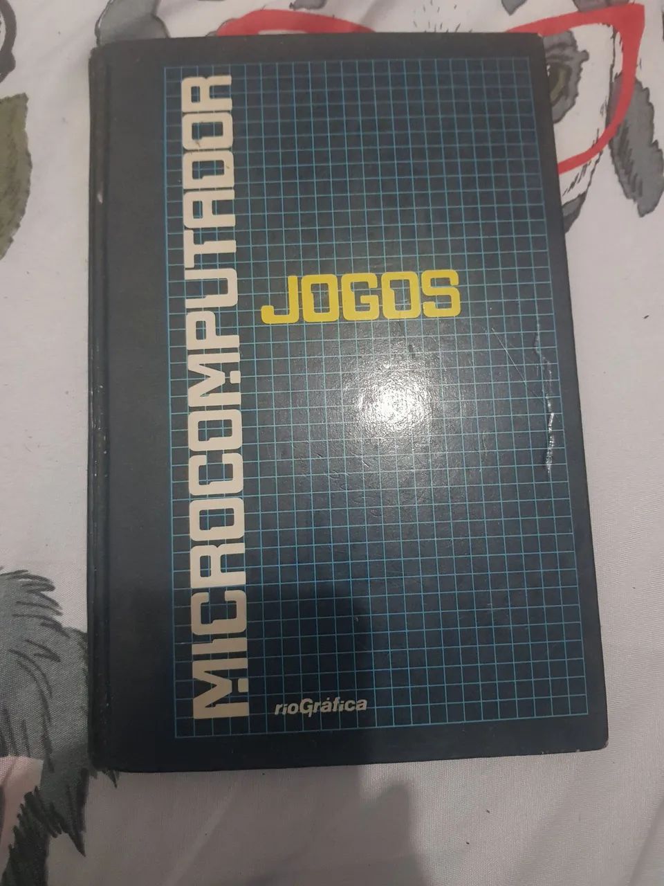 Livro de jogos de  microcomputador  peça de colecionador 