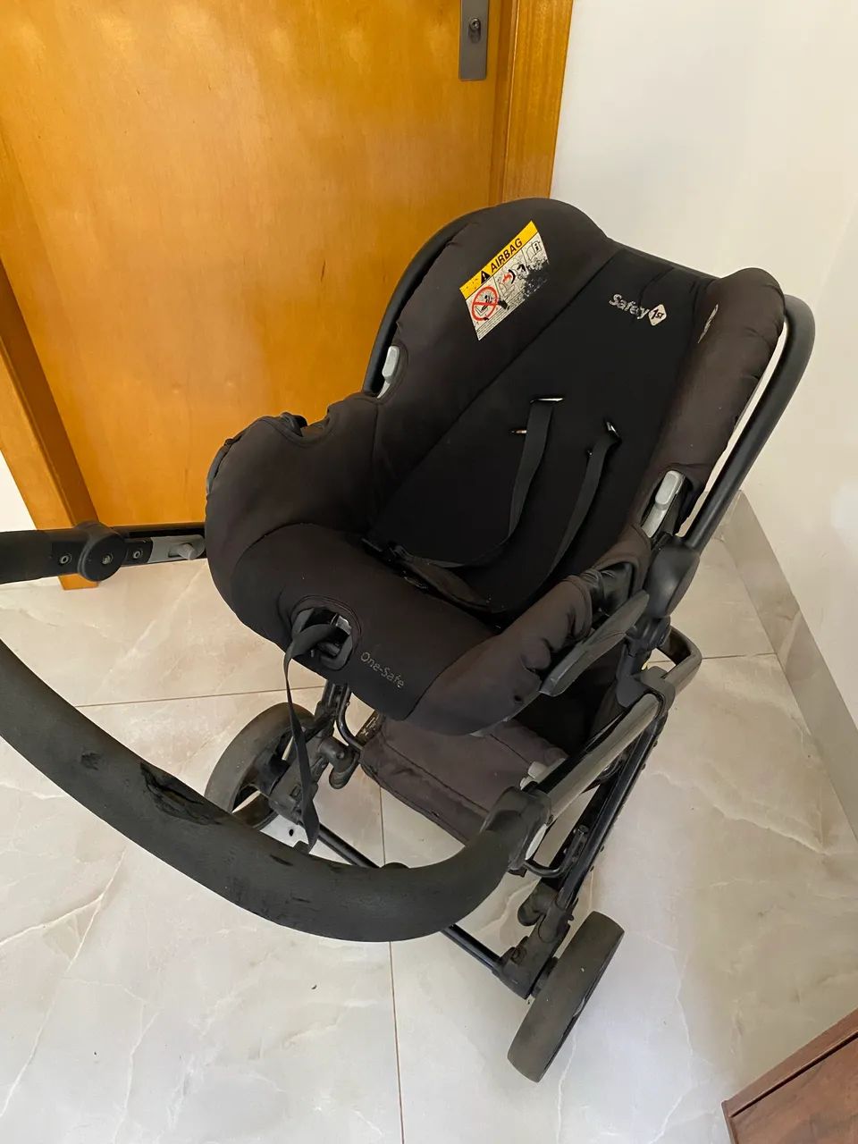 Carrinho + Bebê Conforto Safety 1st Moby - Foto 4