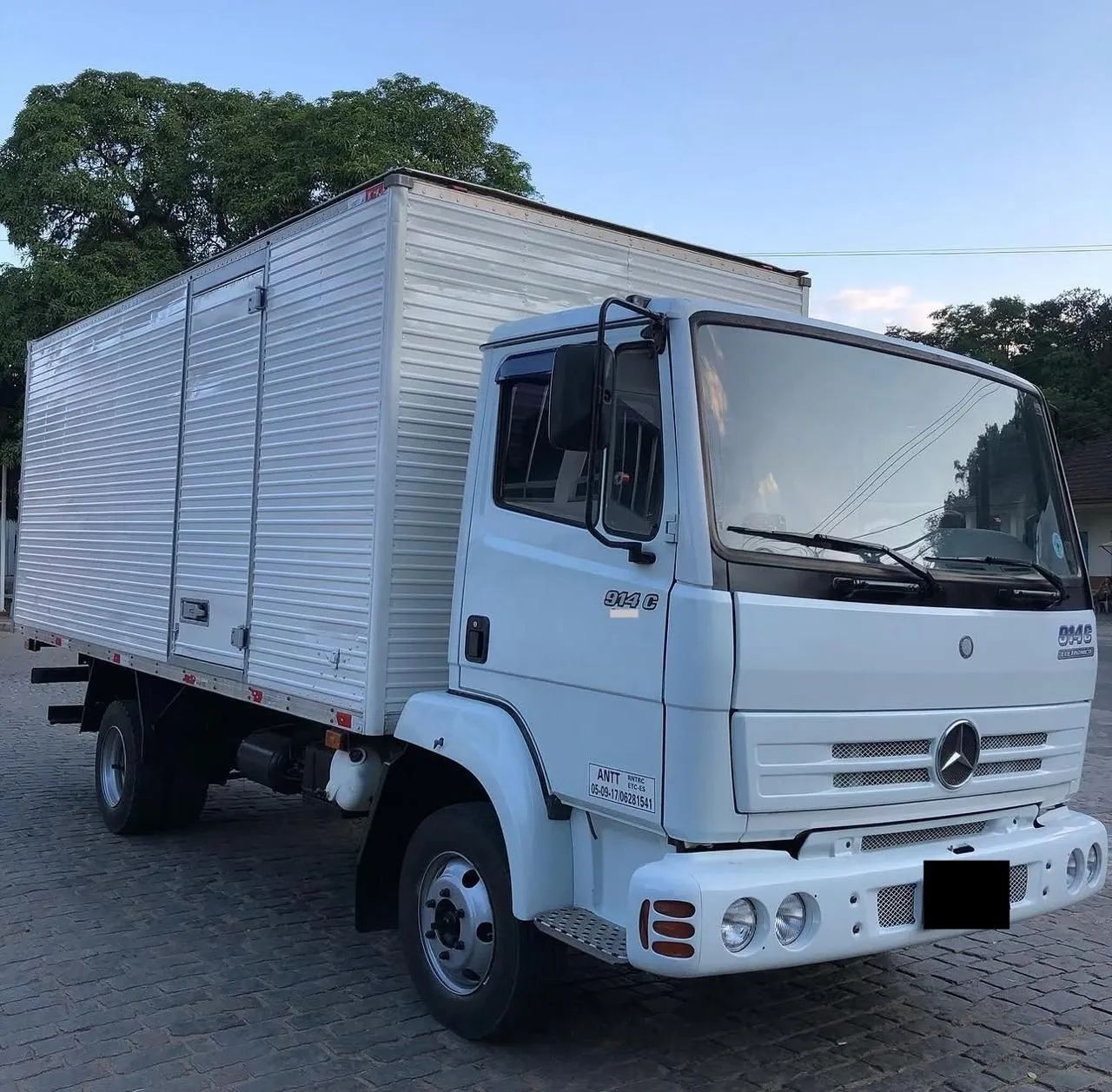 MB 914 COM BAÚ 2003