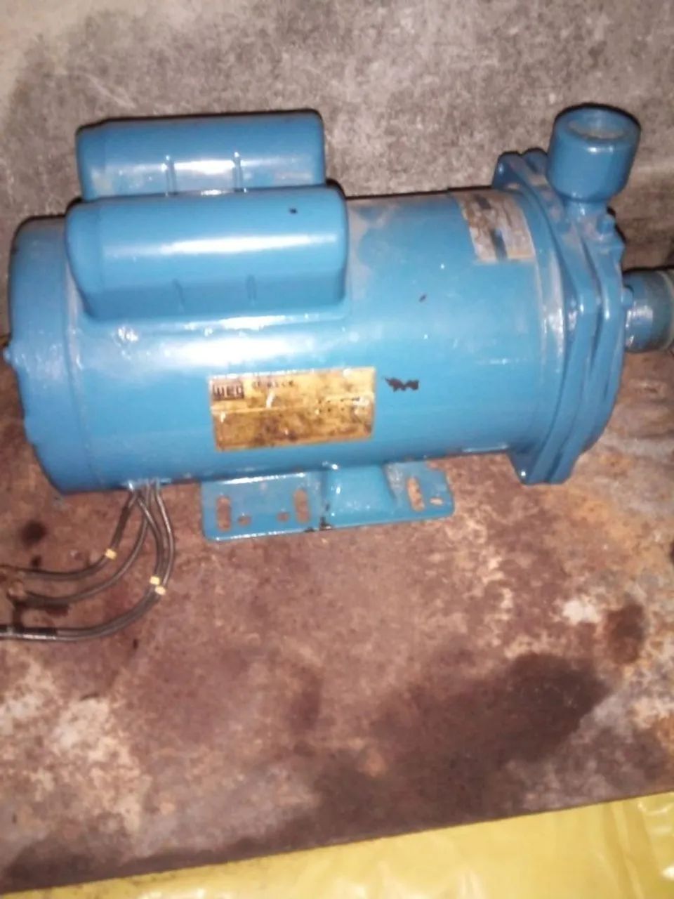 Bomba centrífuga Hydrobloc c3000 nt Ksb tri 3cv 127 V/220 V|