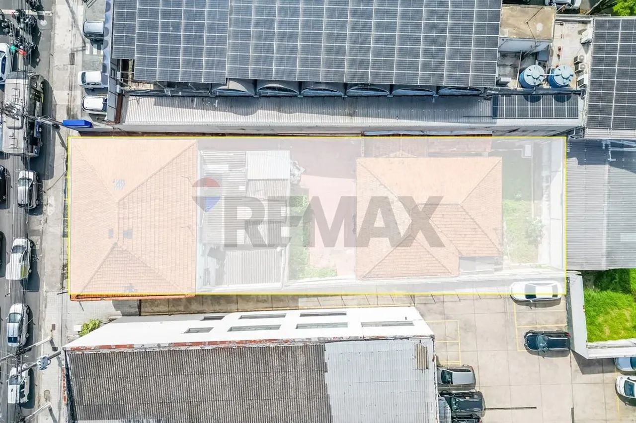 Terreno a Venda em Santana com 829m²