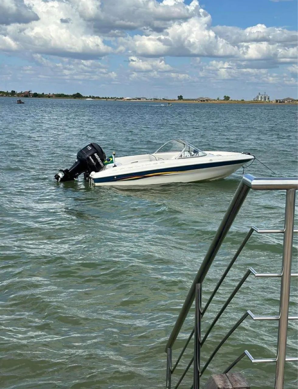 Vendo ou troco Lancha com motor mercury 115HP - Foto 3