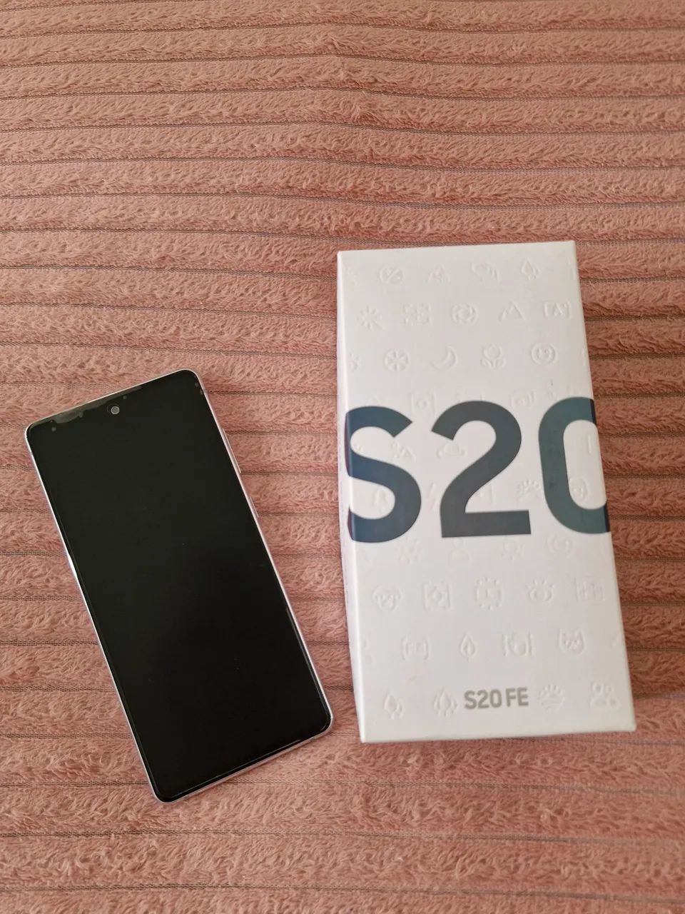 Samsung Galaxy S20 FE branco  - Foto 2