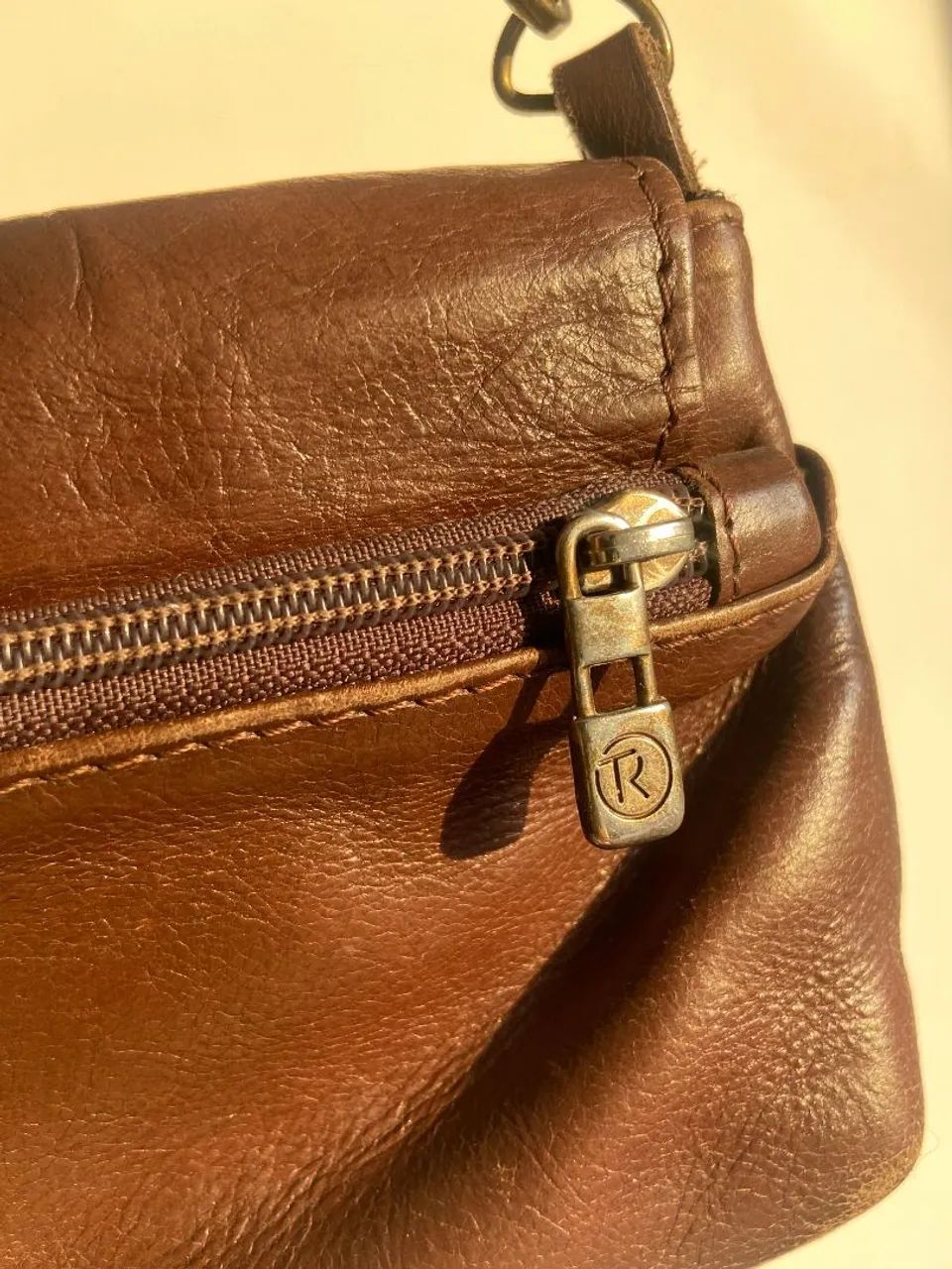 Bolsa couro vintage Thomaz Rabelo 
