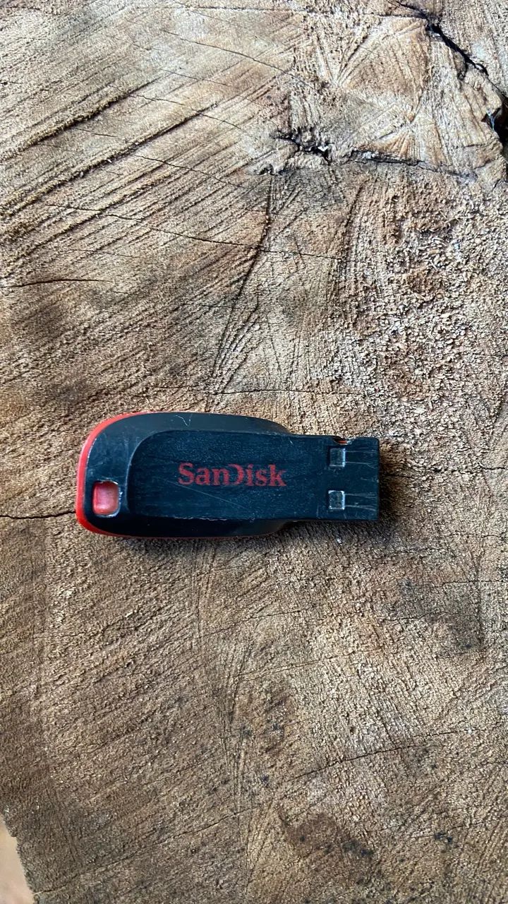Pendrive 4gb417561664186624000