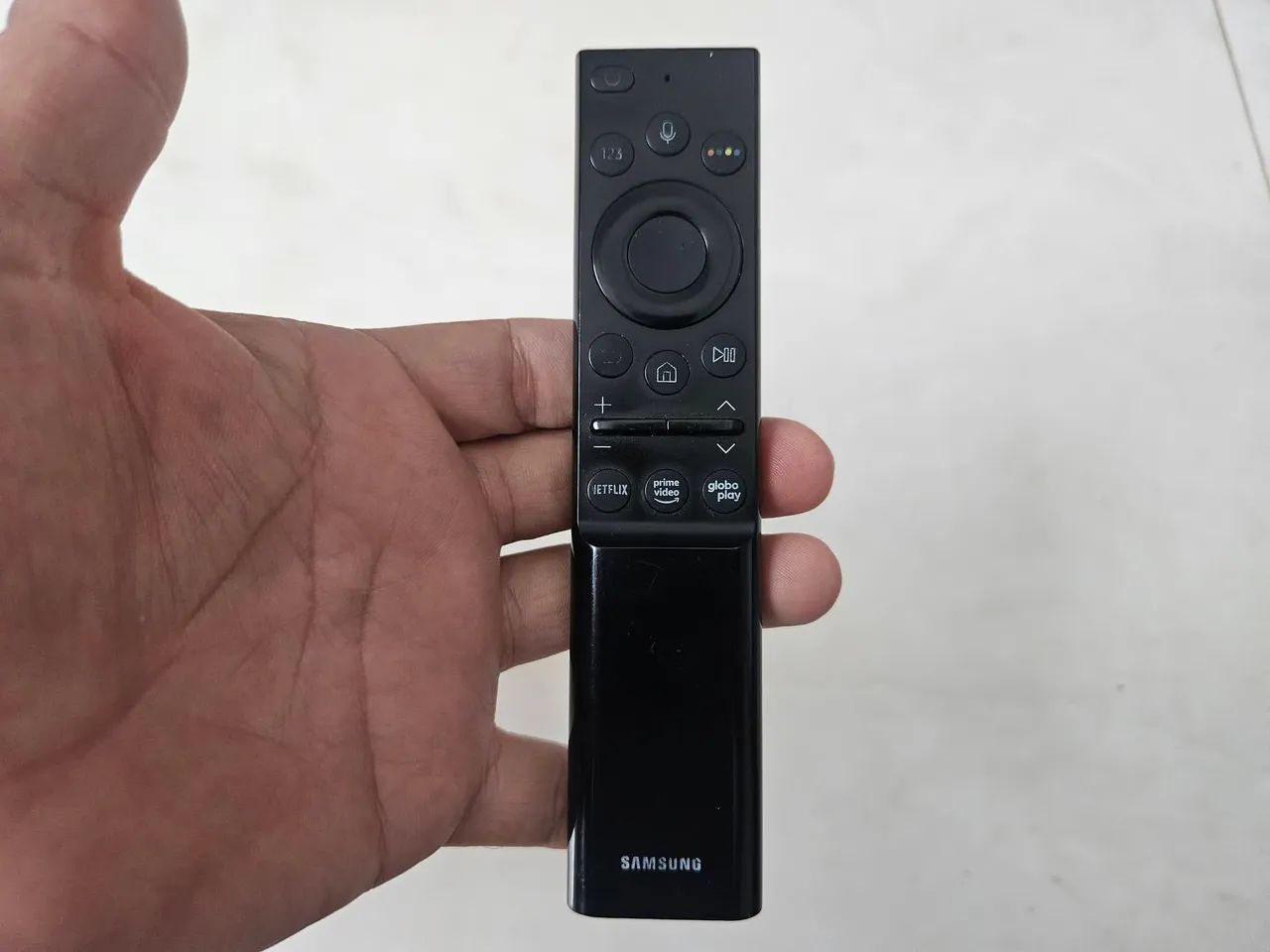 Vendo TV Samsung smart Crystal UHD 4K de 60 polegadas - Foto 4
