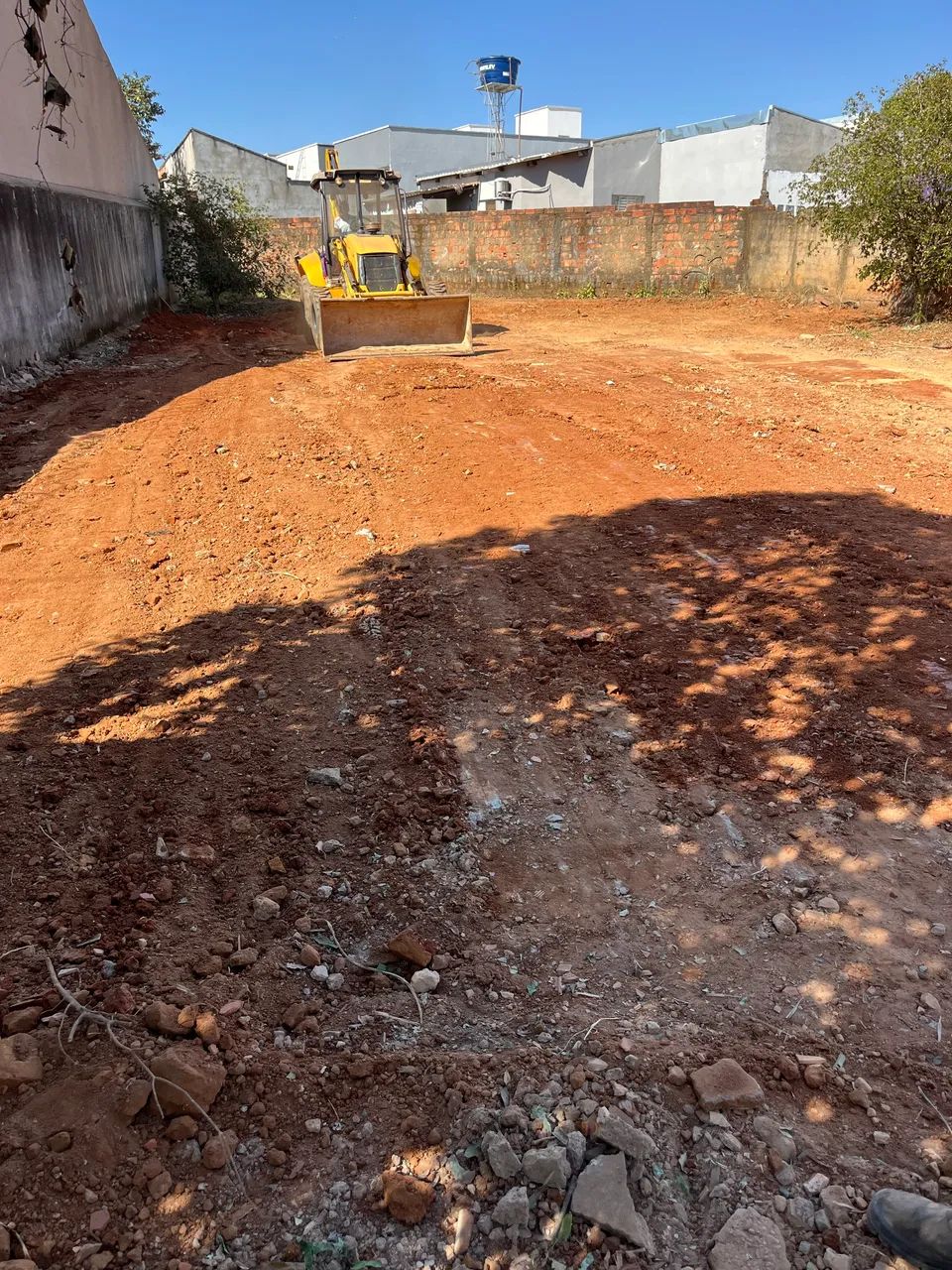 Aluguel de retroescavadeira e bobcat. - Foto 4