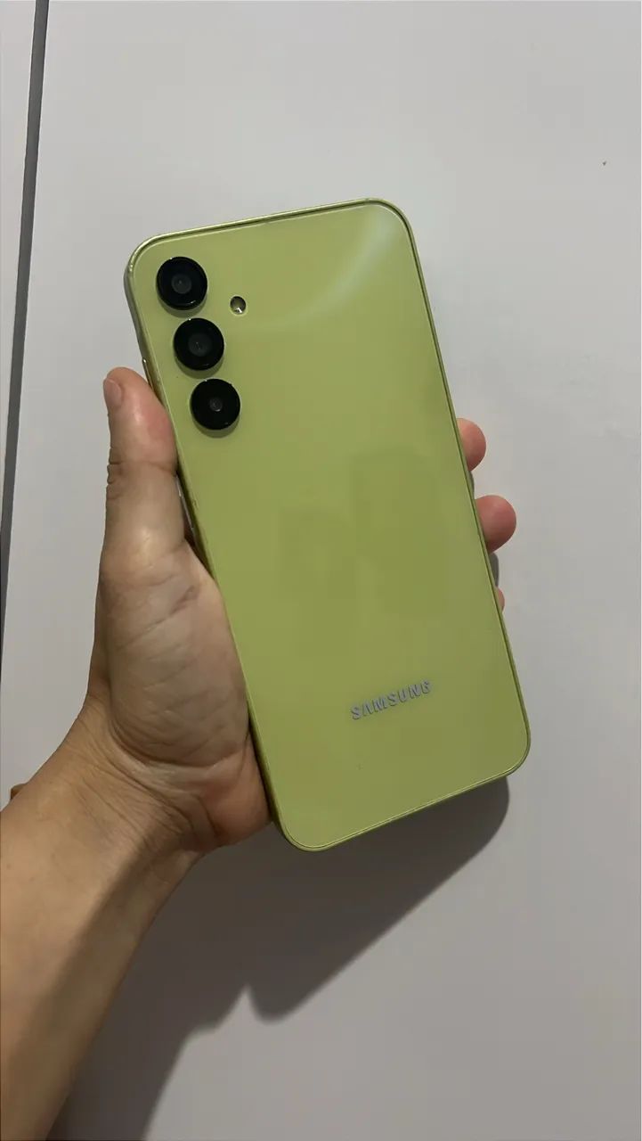A15, 256g  5g 