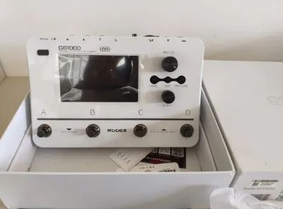 Mooer GS 1000