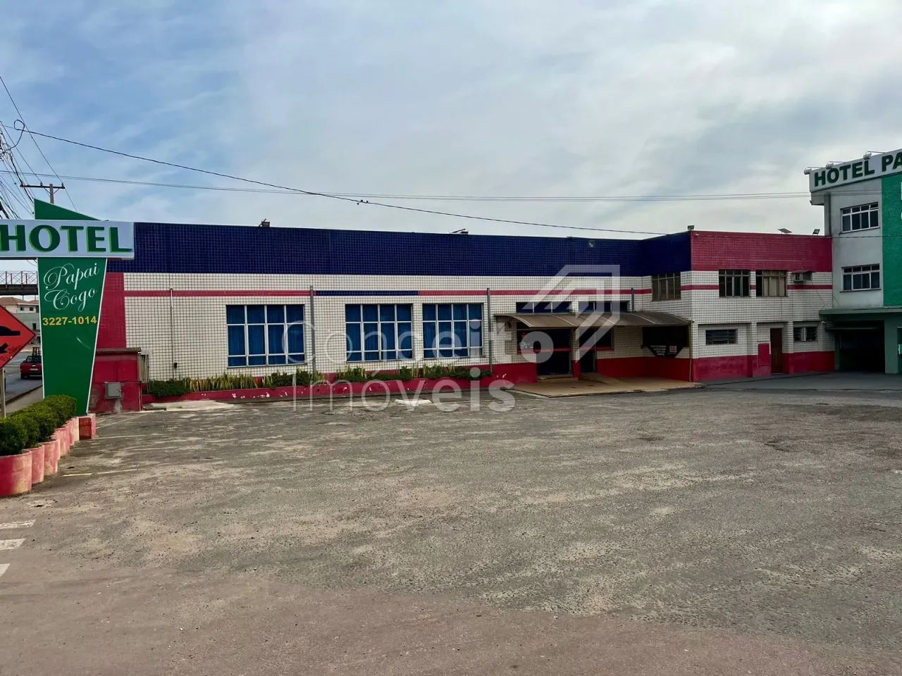 Imóvel Comercial com amplo Estacionamento - Sabará - Foto 2
