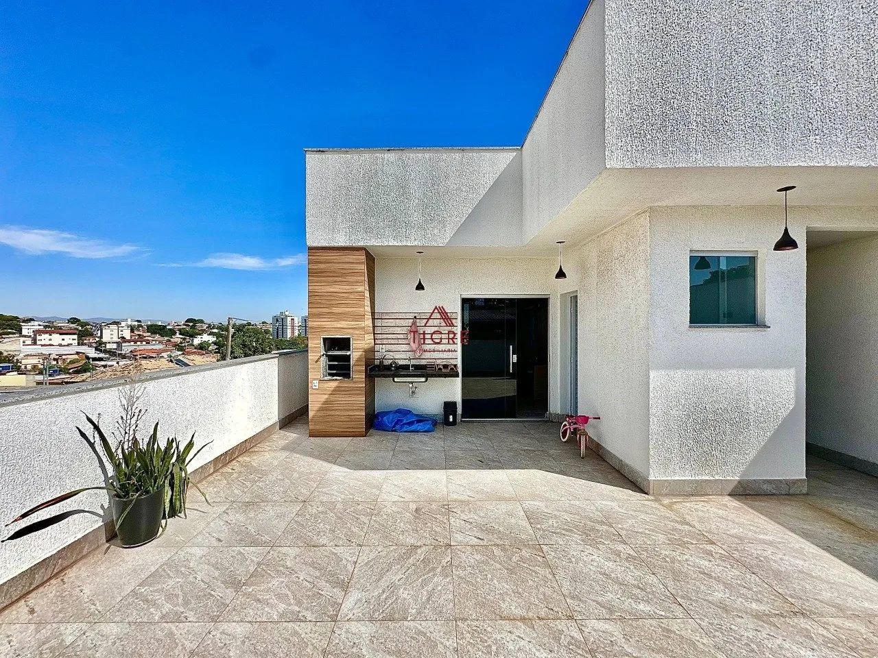 Cobertura com 3 Quartos à Venda, 140m²
