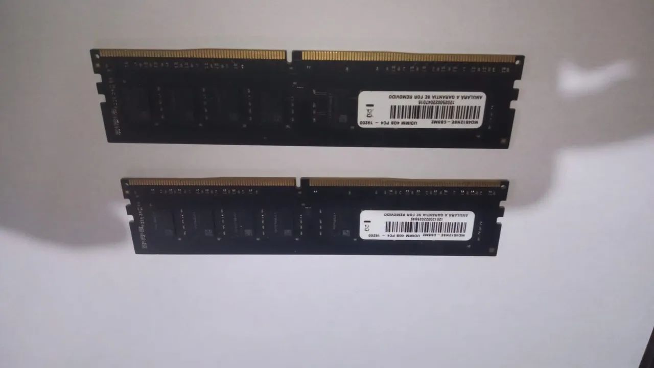 Memória ddr4-4 gigas