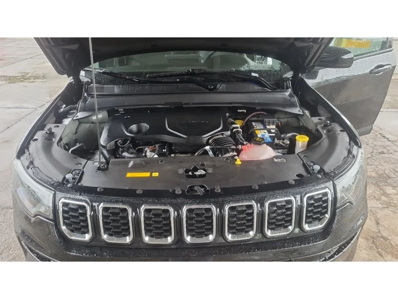 Jeep Compass LONG. T270 1.3 TB 4x2 Flex Aut., foto 14 de 17