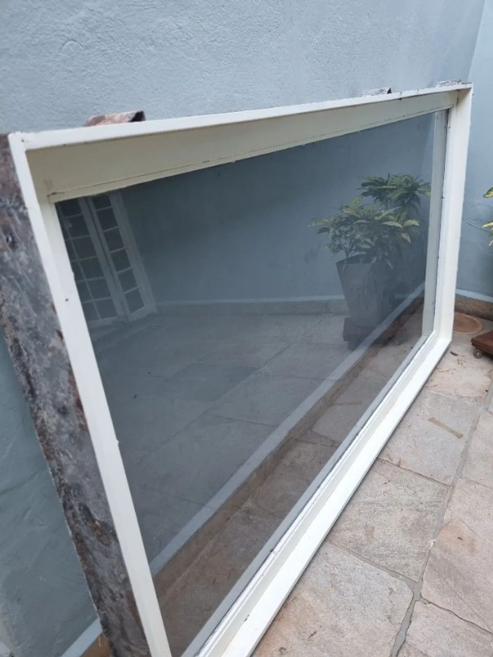 Janela de vidro em perfeito estado - Foto 3