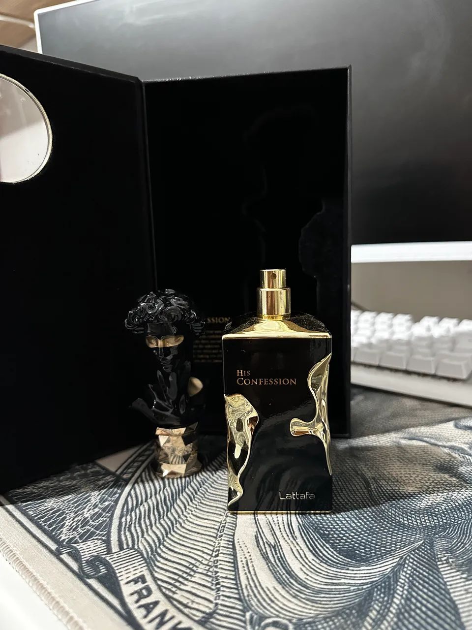 Perfume His Confession - Foto 3