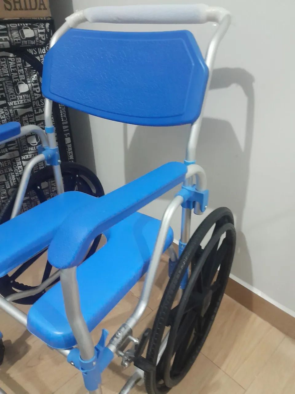vendo cadeira pra banho - Foto 4
